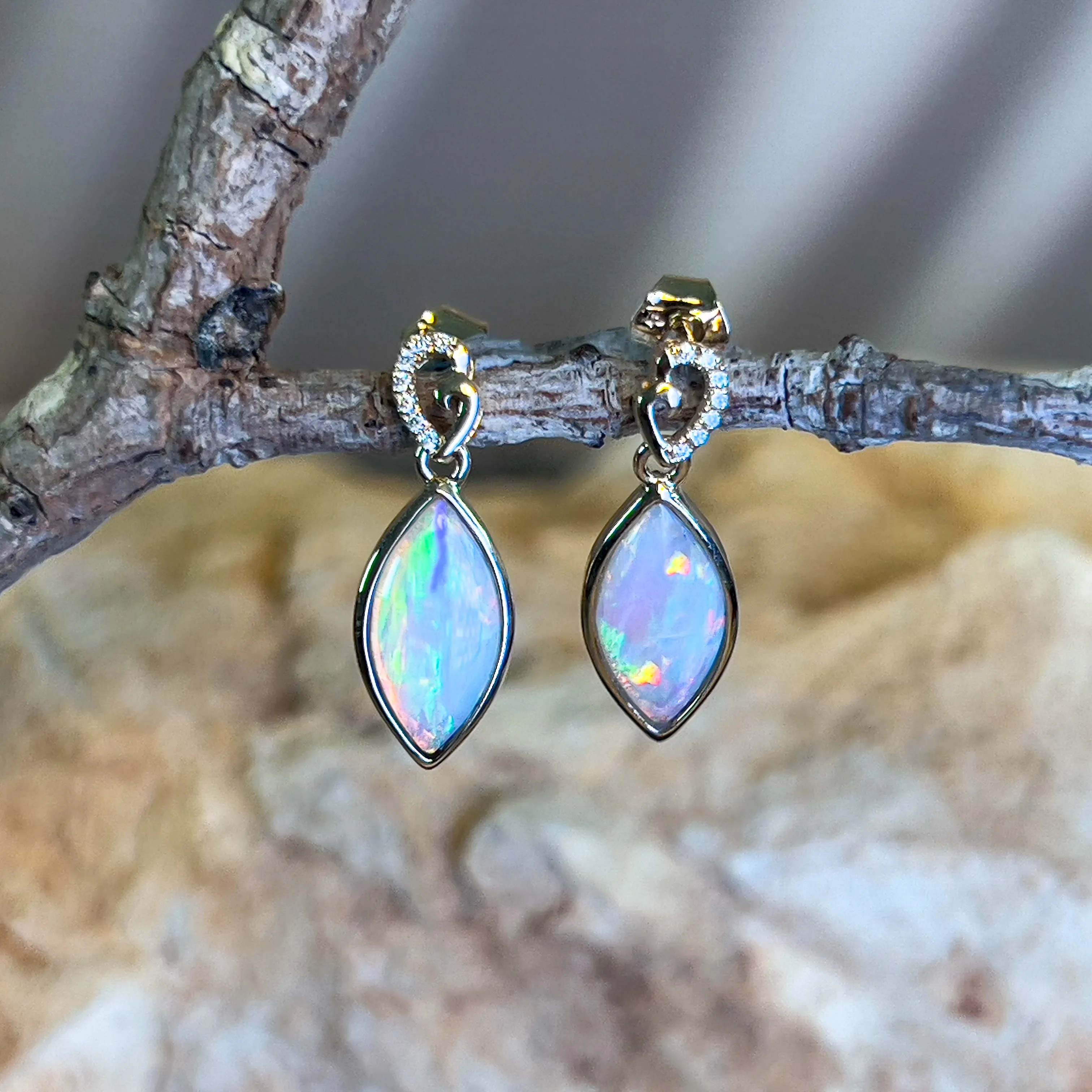 14kt Yellow Gold dangling earrings Marquise shape Crystal Opal 2.06ct and Diamonds