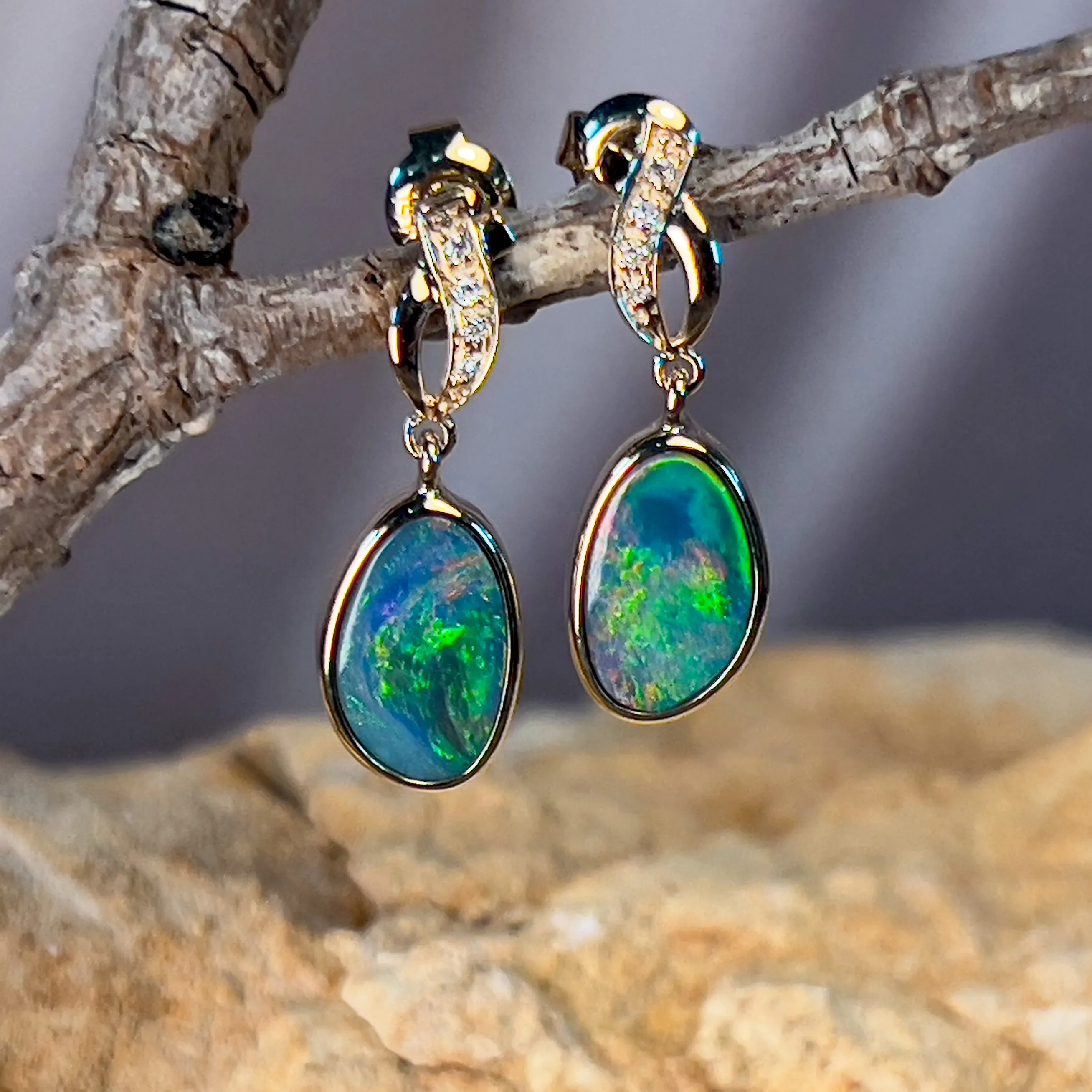 14kt Yellow Gold dangling Opal doublet 2.85ct earrings