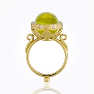 18K Arcadia Ring with cabochon peridot and diamond