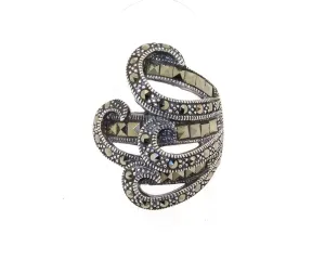 Art Nouveau Style Silver sparkly Ring