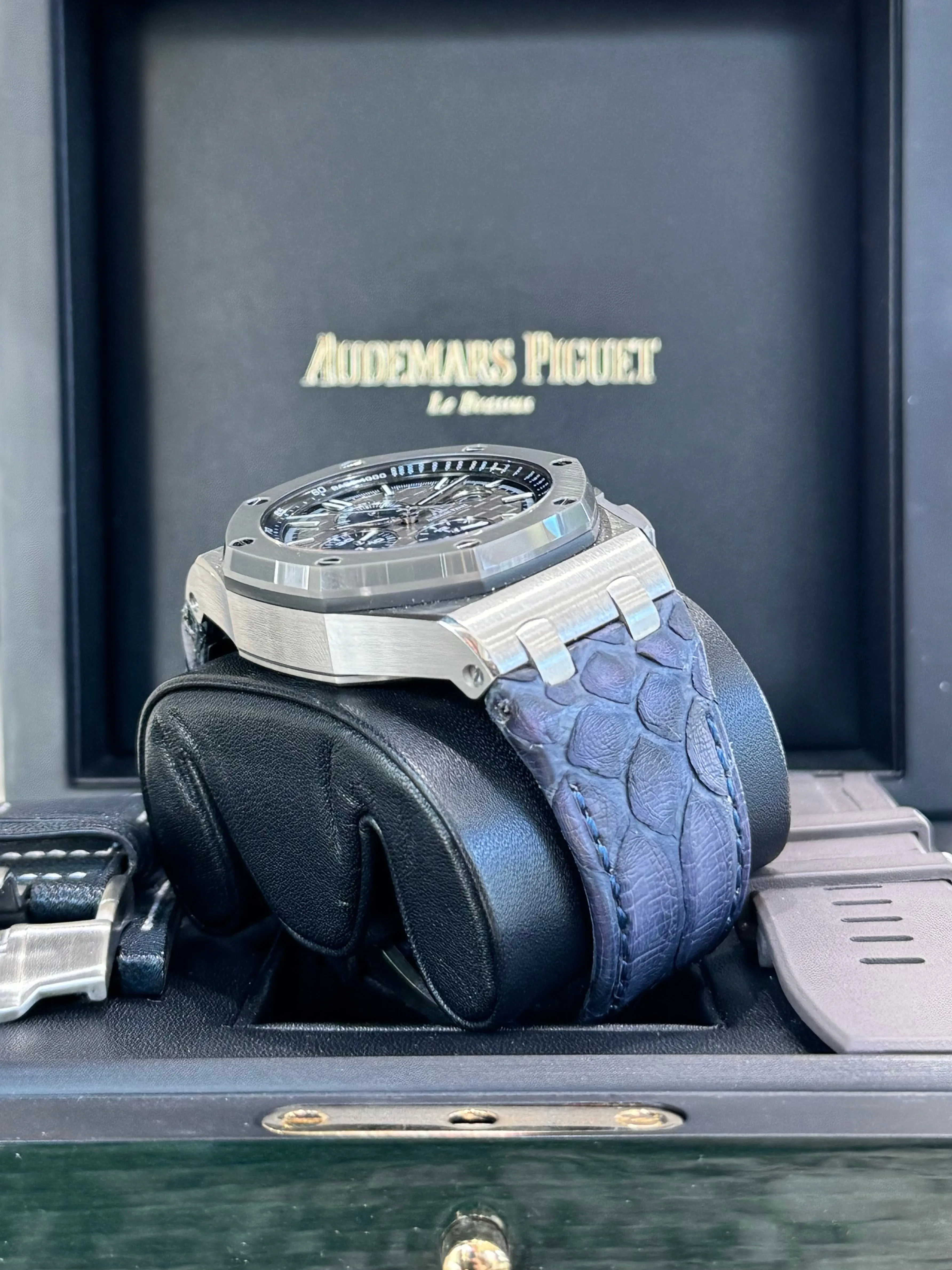 Audemars Piguet Royal Oak Offshore Selfwinding Chronograph 26400IO