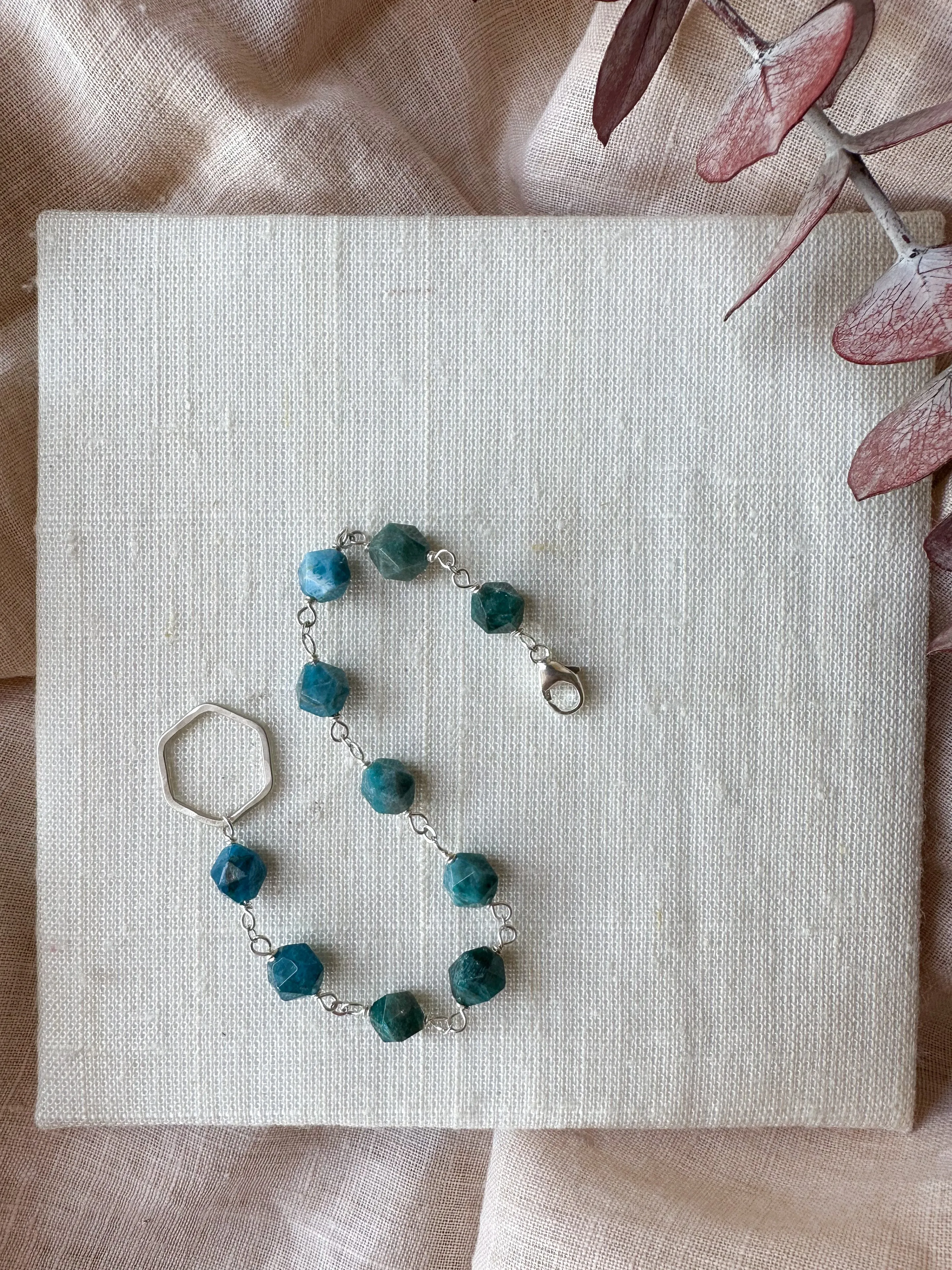 B2314 - Sterling silver hexagon link with apatite bracelet