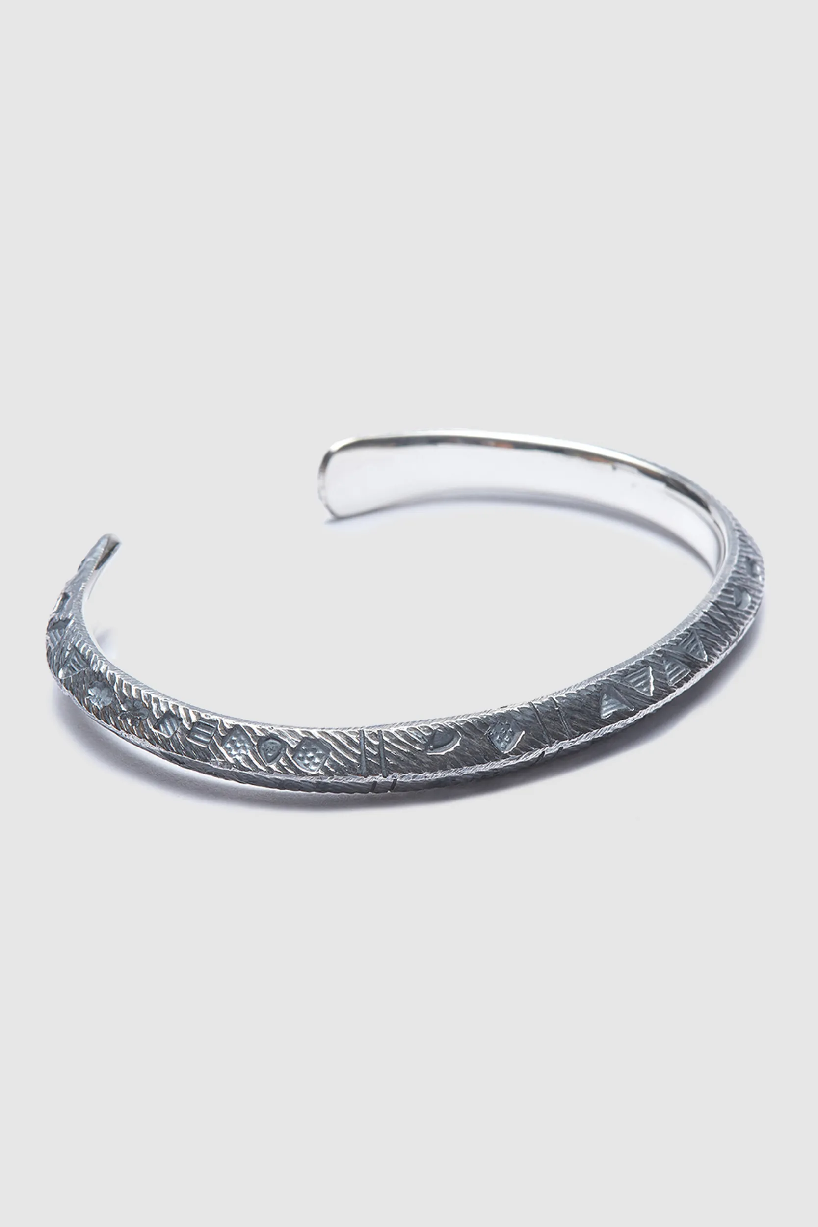 BUCK PALMER - NAVA ROYAL CUFF OXIDIZED STERLING SILVER