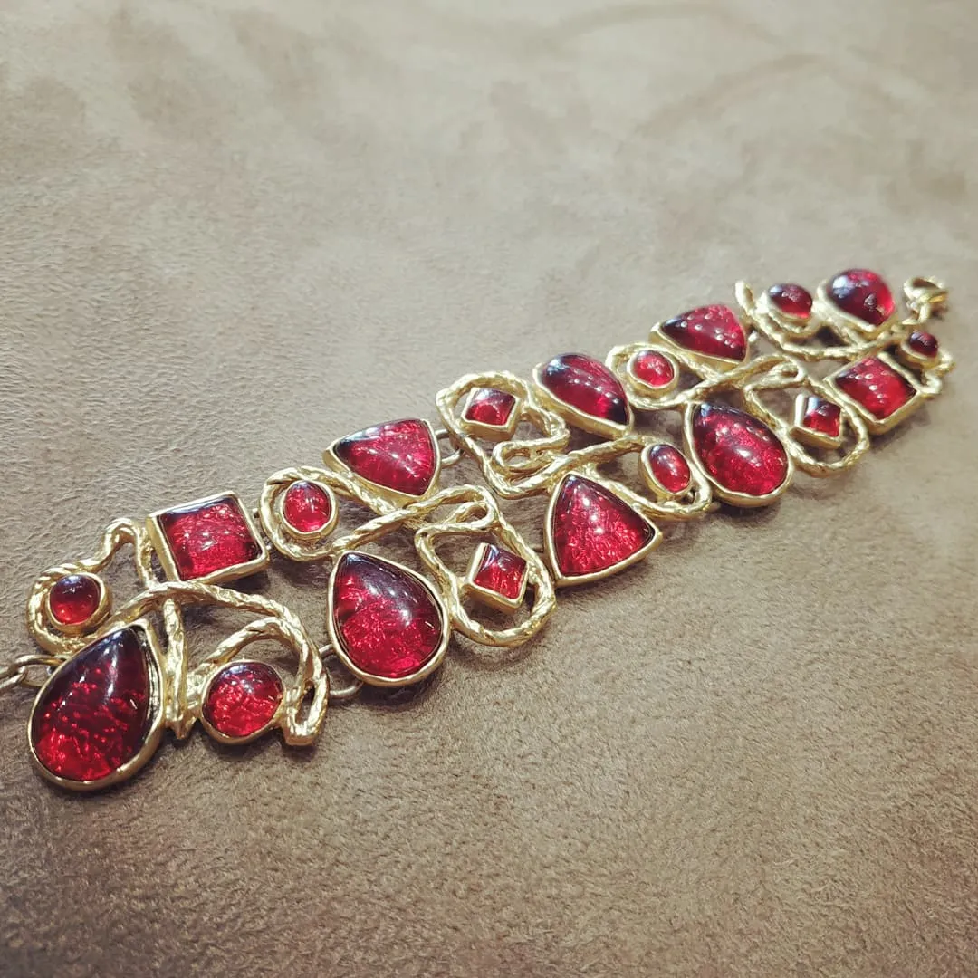 Dolce Vita vintage Gold Red Glass statement Bracelet