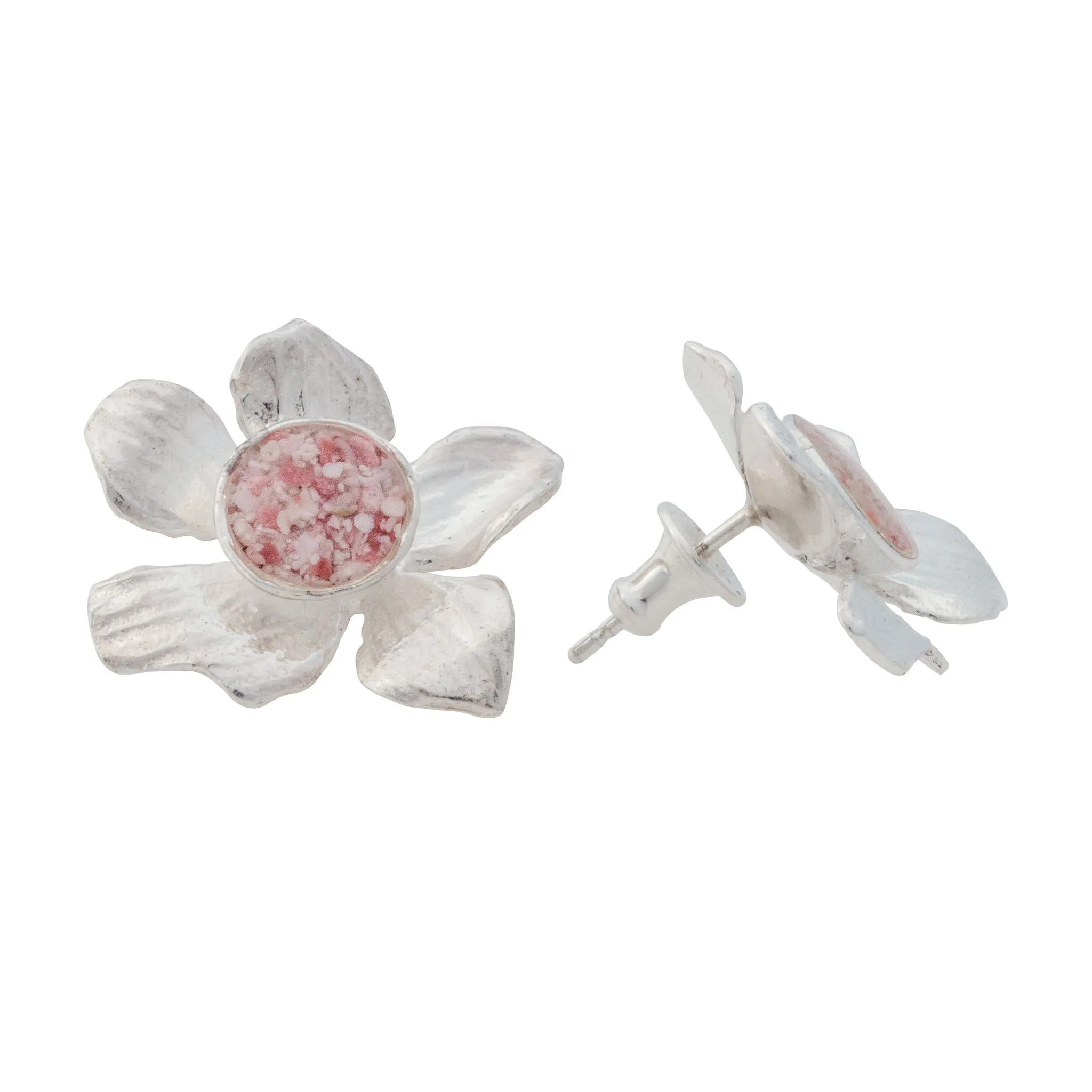 Fera ~ Medium Flower Stud Earrings