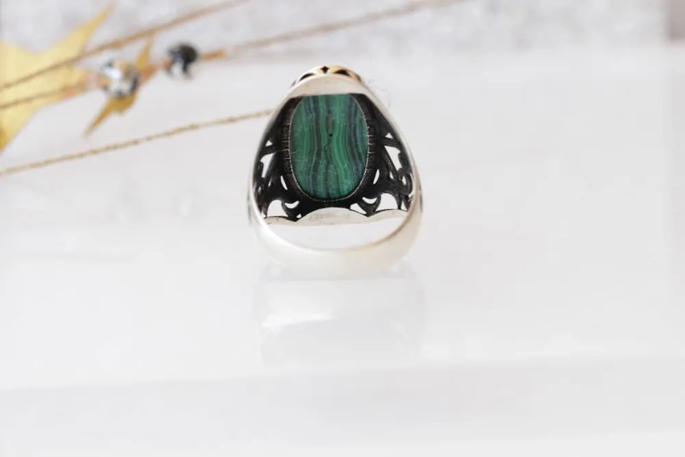 GREEN MALACHITE RING