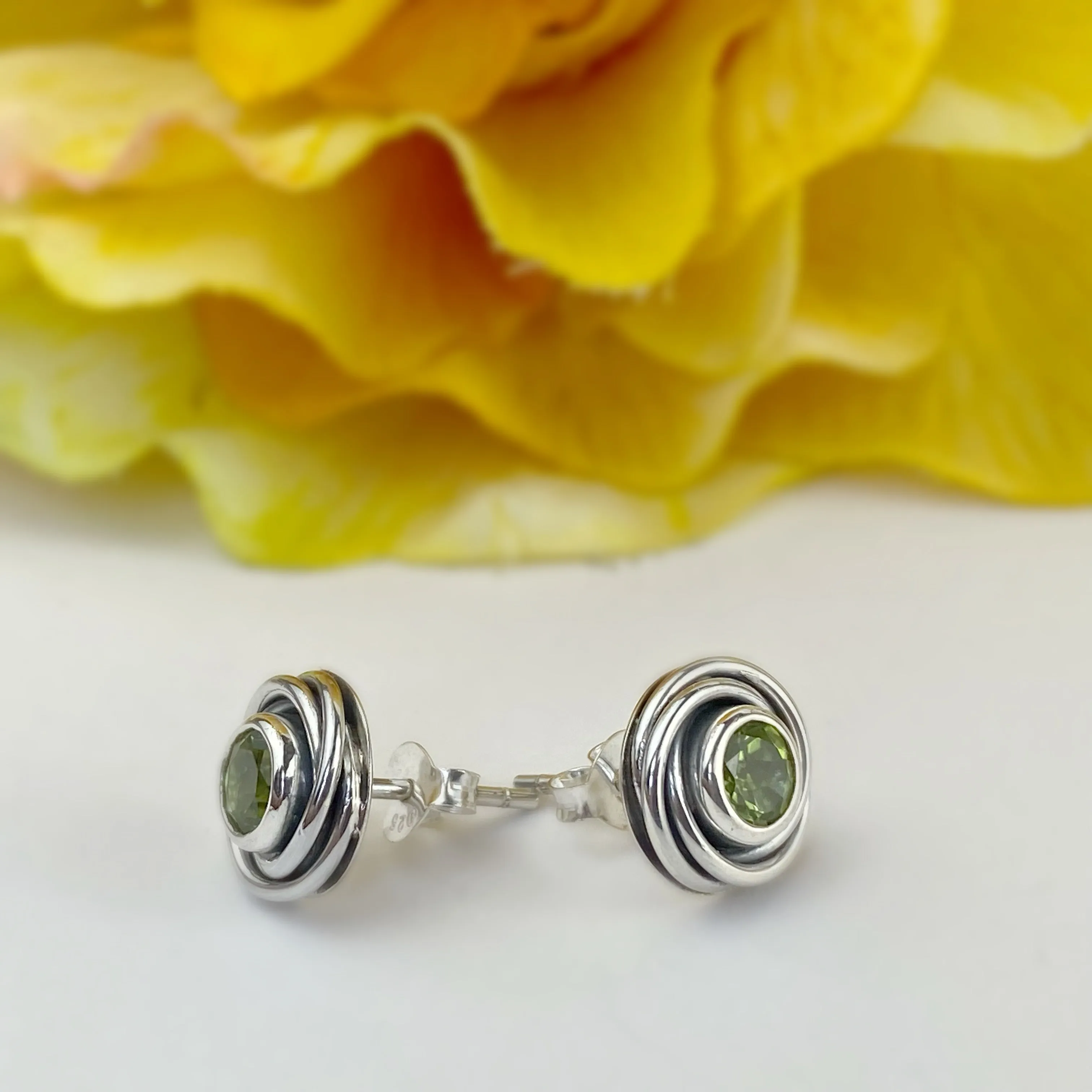 Lime Swirl Earrings - VE409PD