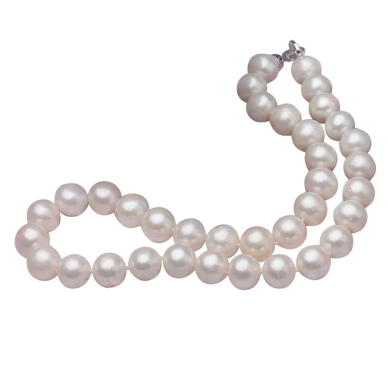 Margot Pearl Necklace