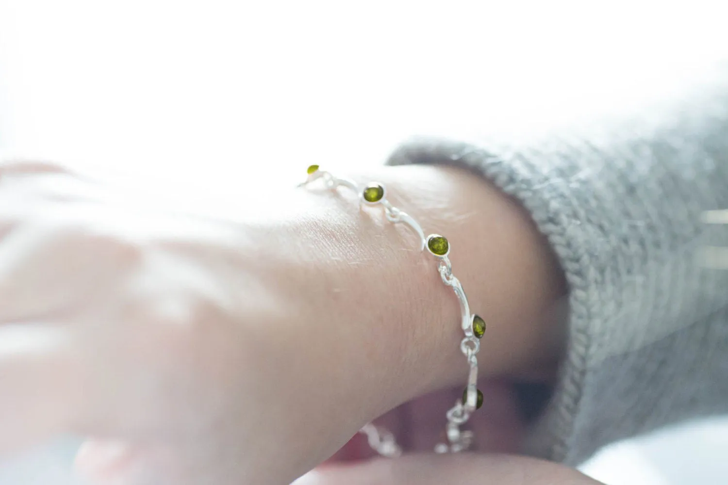 Minimal Green Amber Bracelet