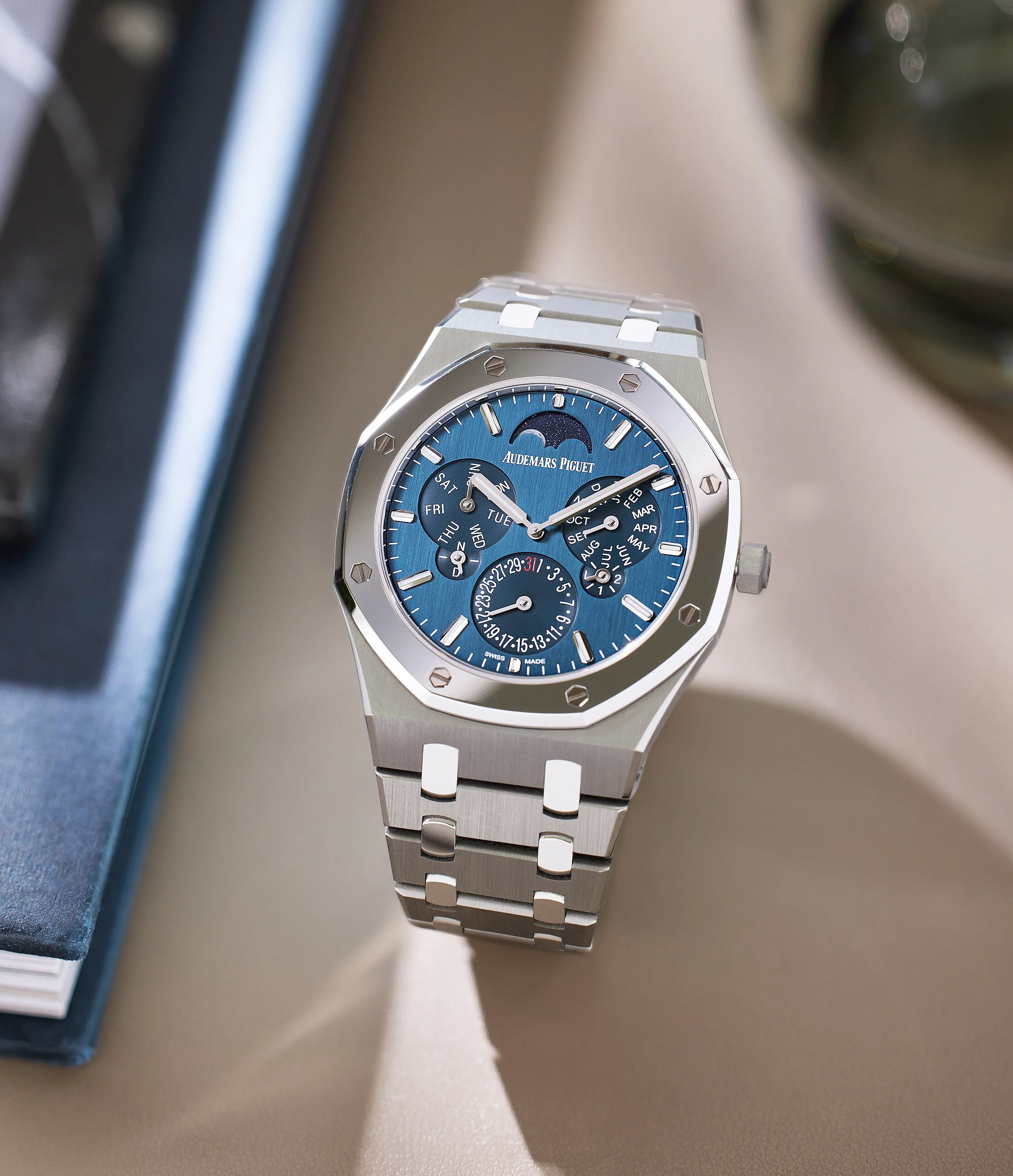 Royal Oak Perpetual Calendar Ultra-Thin | 26586IP | Titanium & Platinum