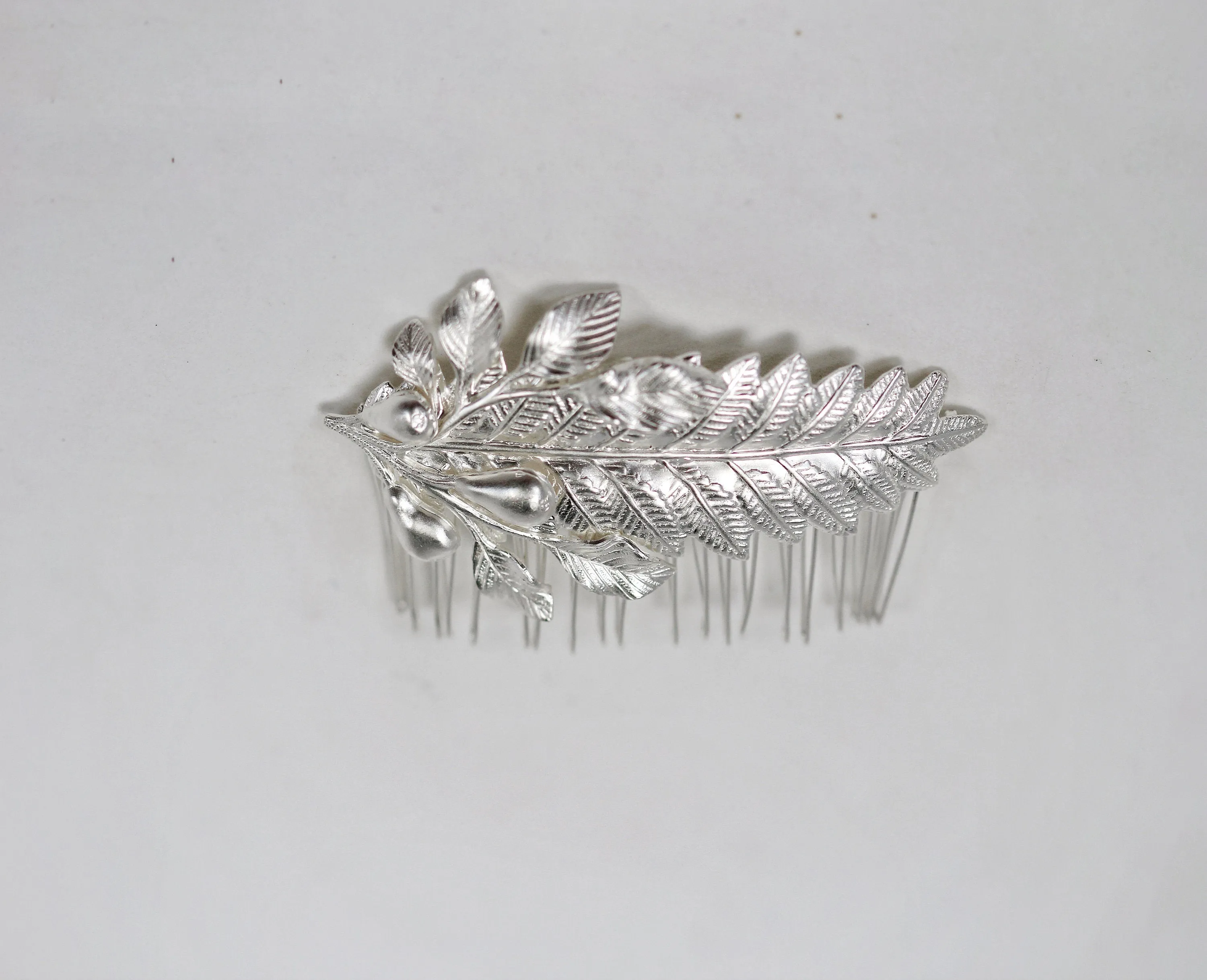 Royal Pears Hair Comb