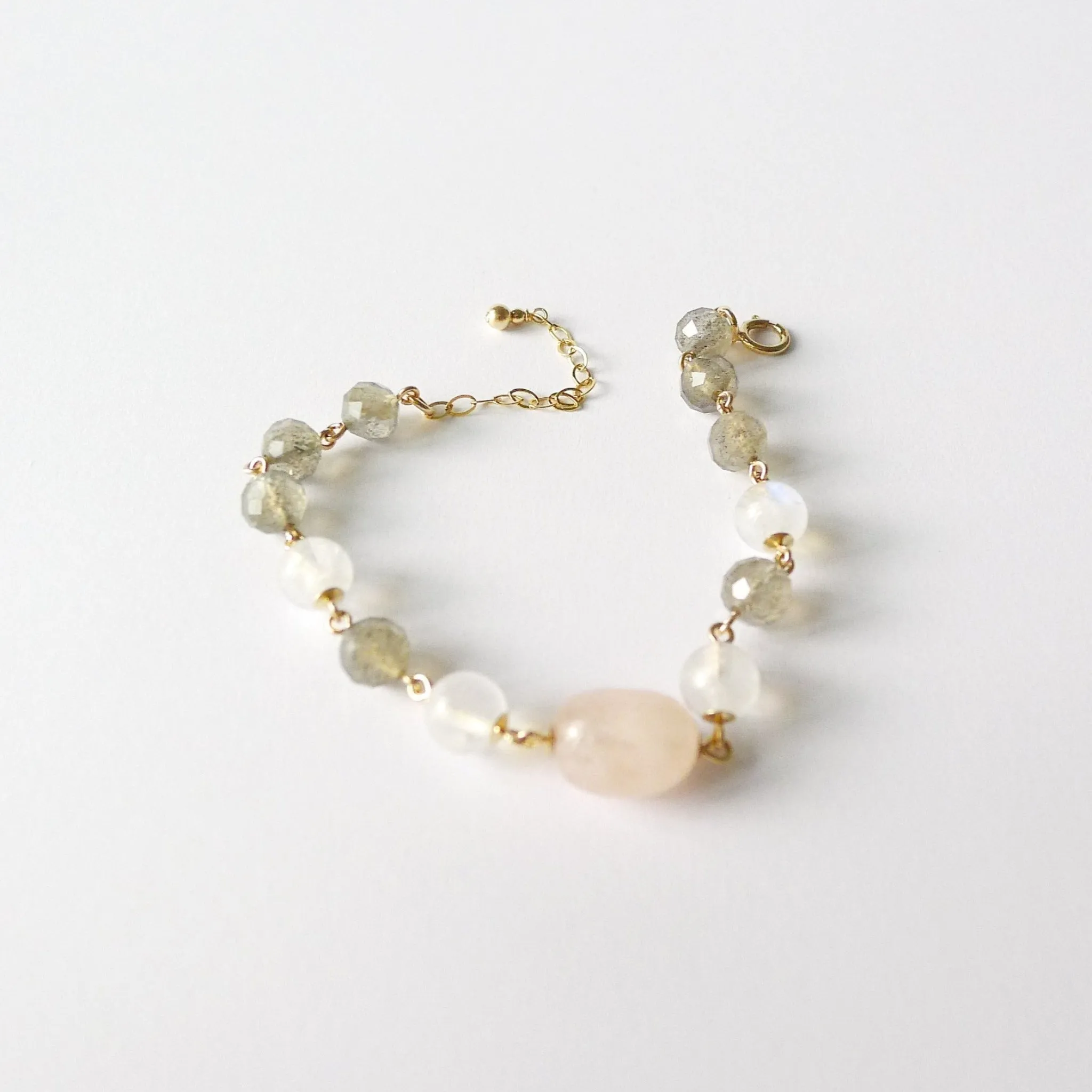 Serena Bracelet / Morganite | Moonstone | Labradorite