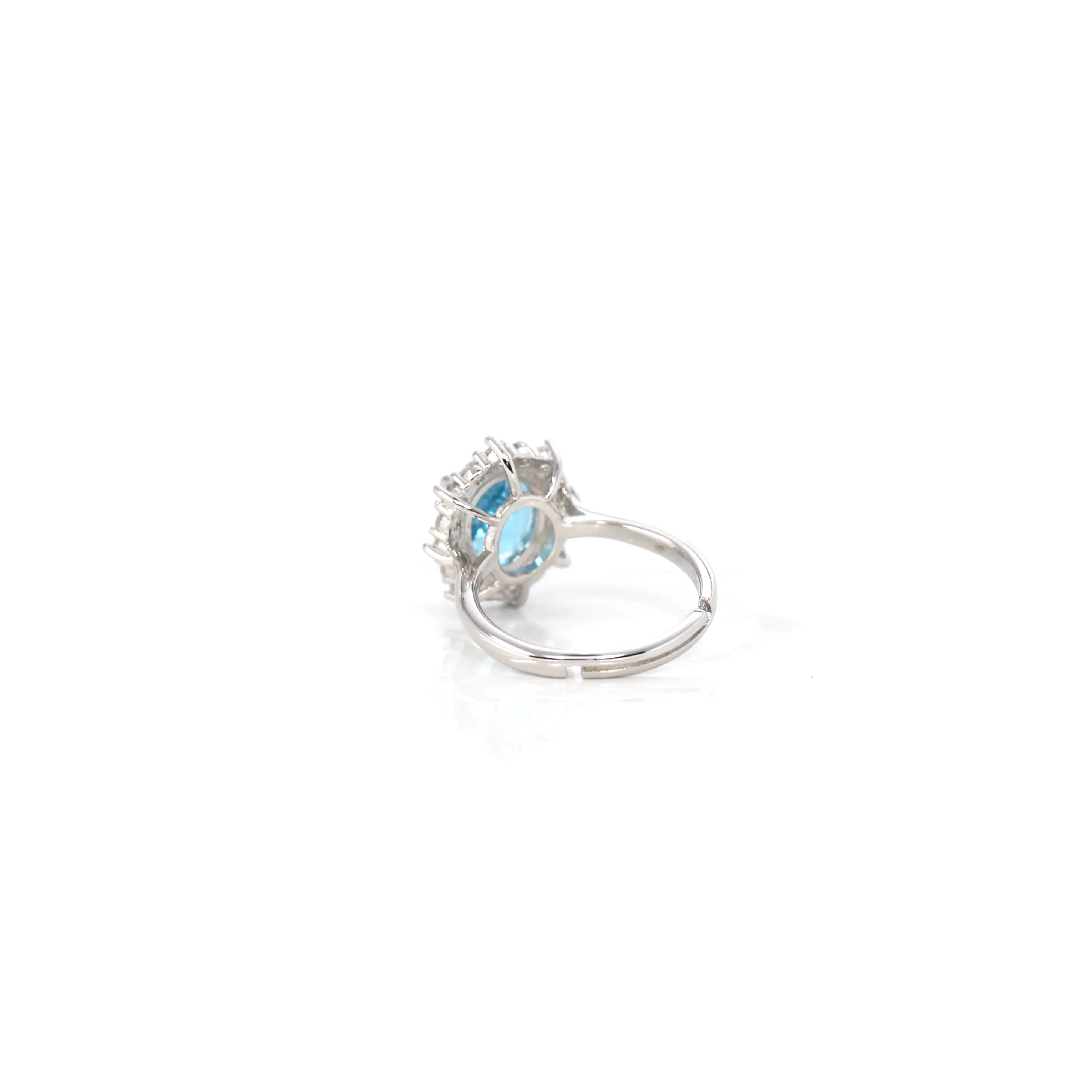 Sterling Silver Oval Sky Blue Topaz Ring