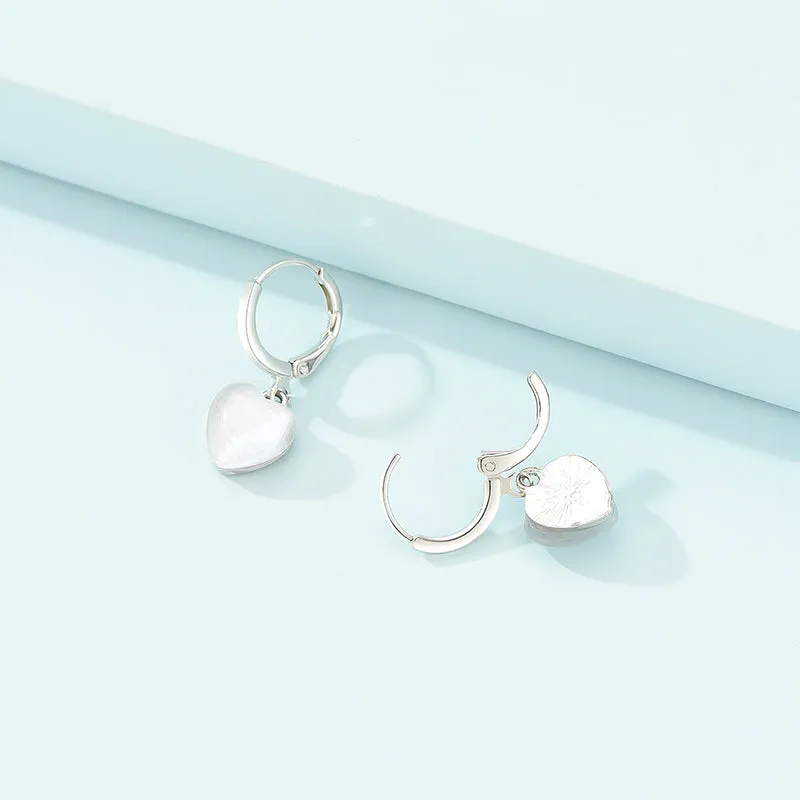 Three-dimensional Love Circle Earrings Minimalist