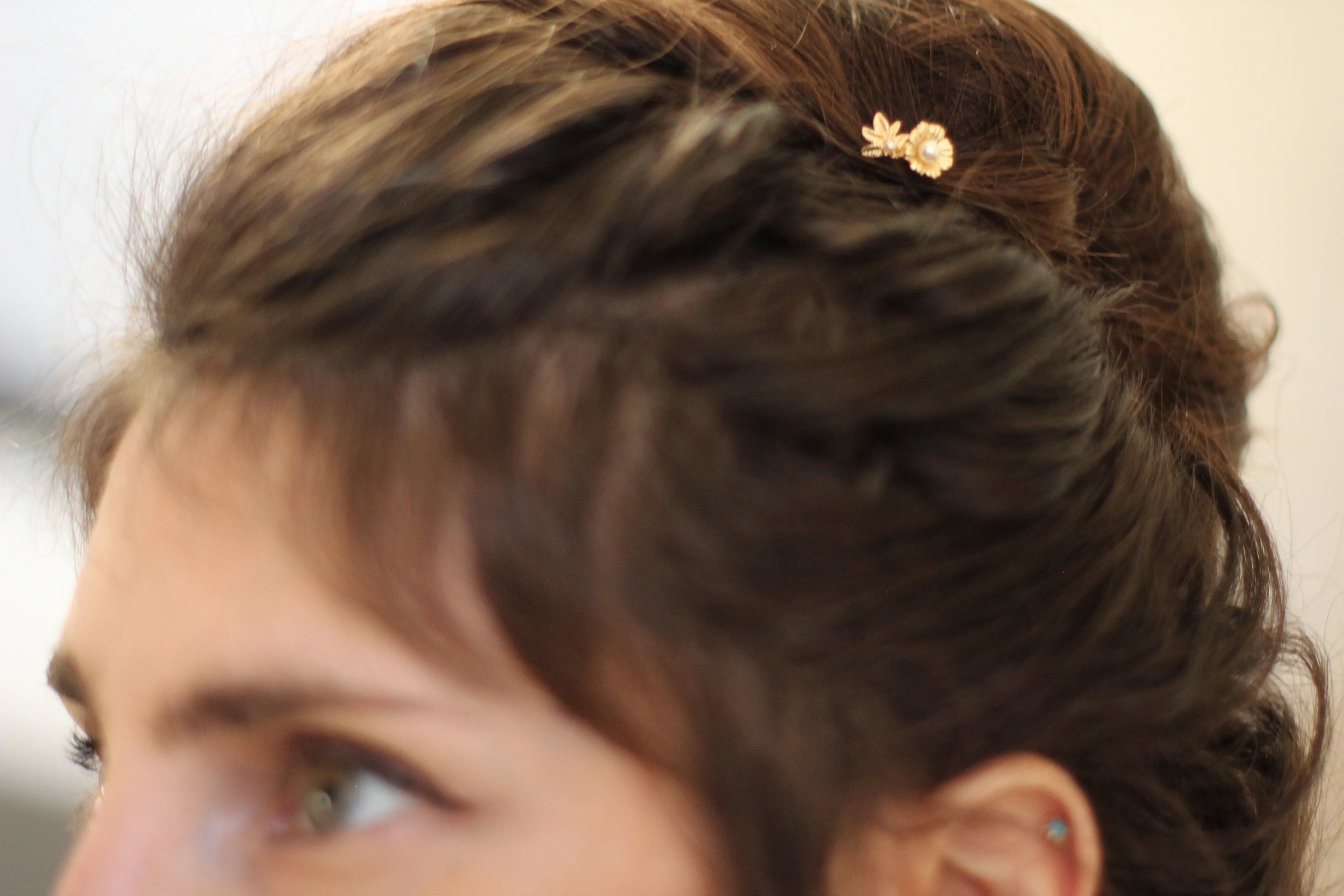 Tiny Flower & Leaf Hair Prong