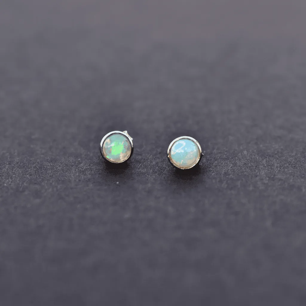 Tiny Star - Opal studs