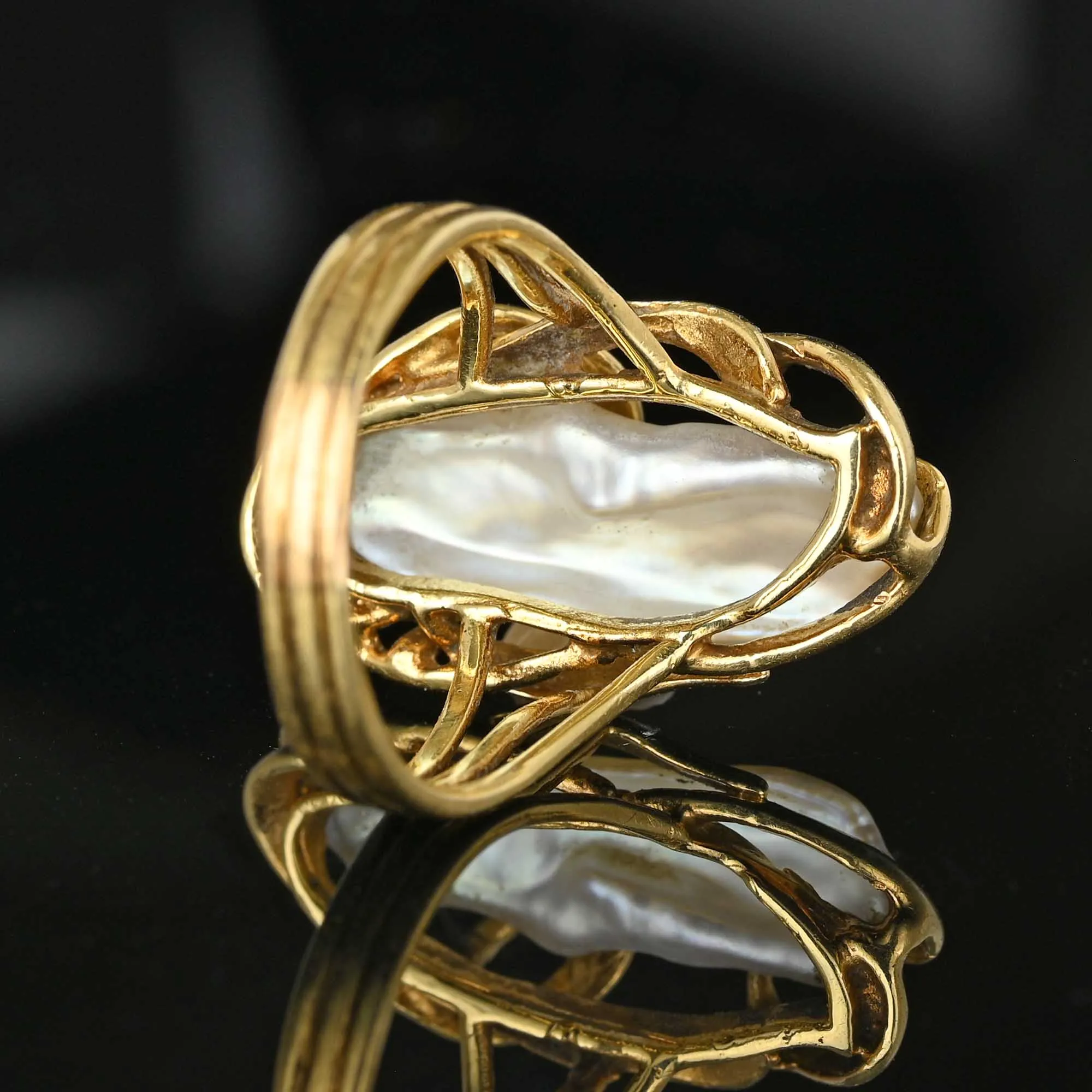 Vintage 14K Gold Free Form Baroque Pearl Ring