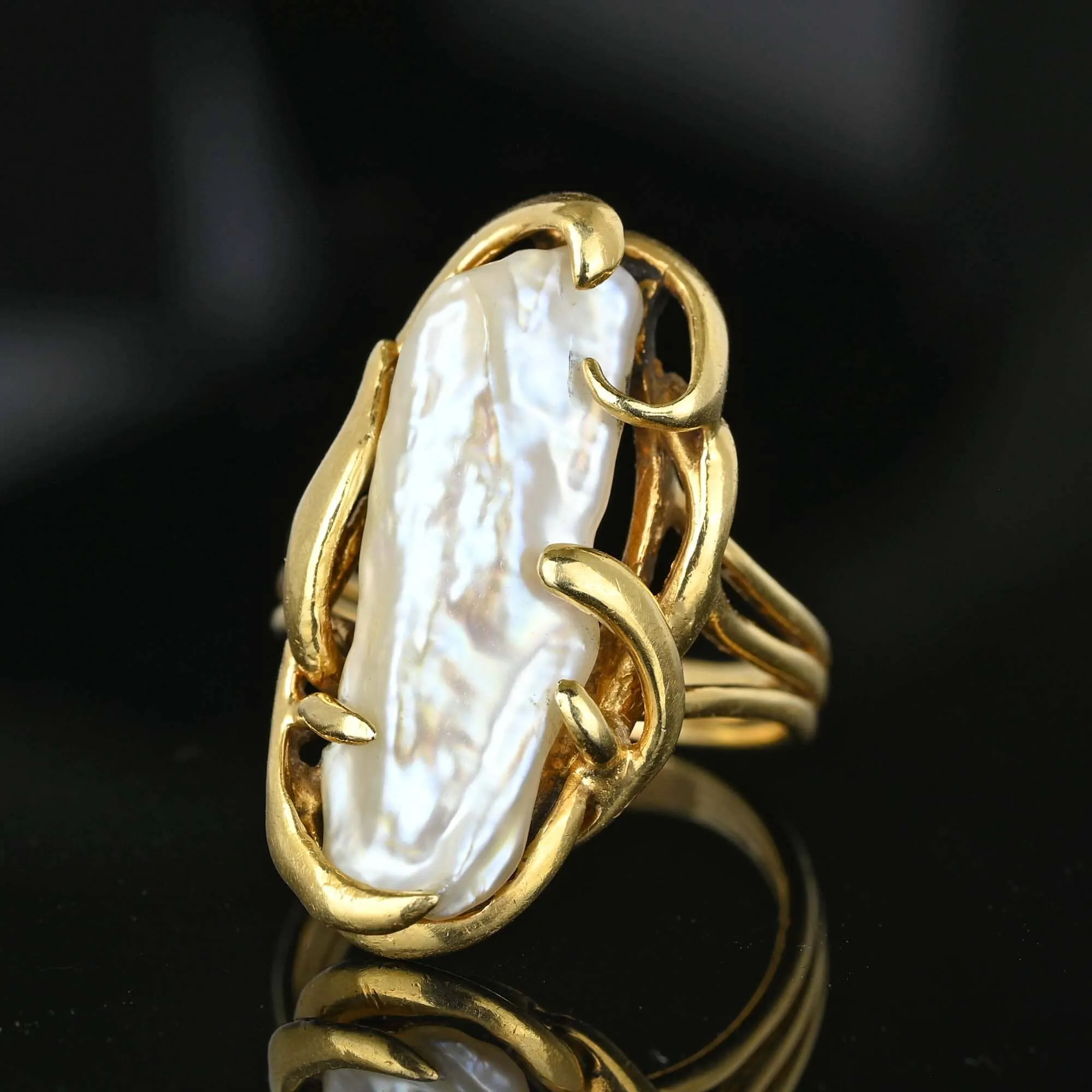 Vintage 14K Gold Free Form Baroque Pearl Ring