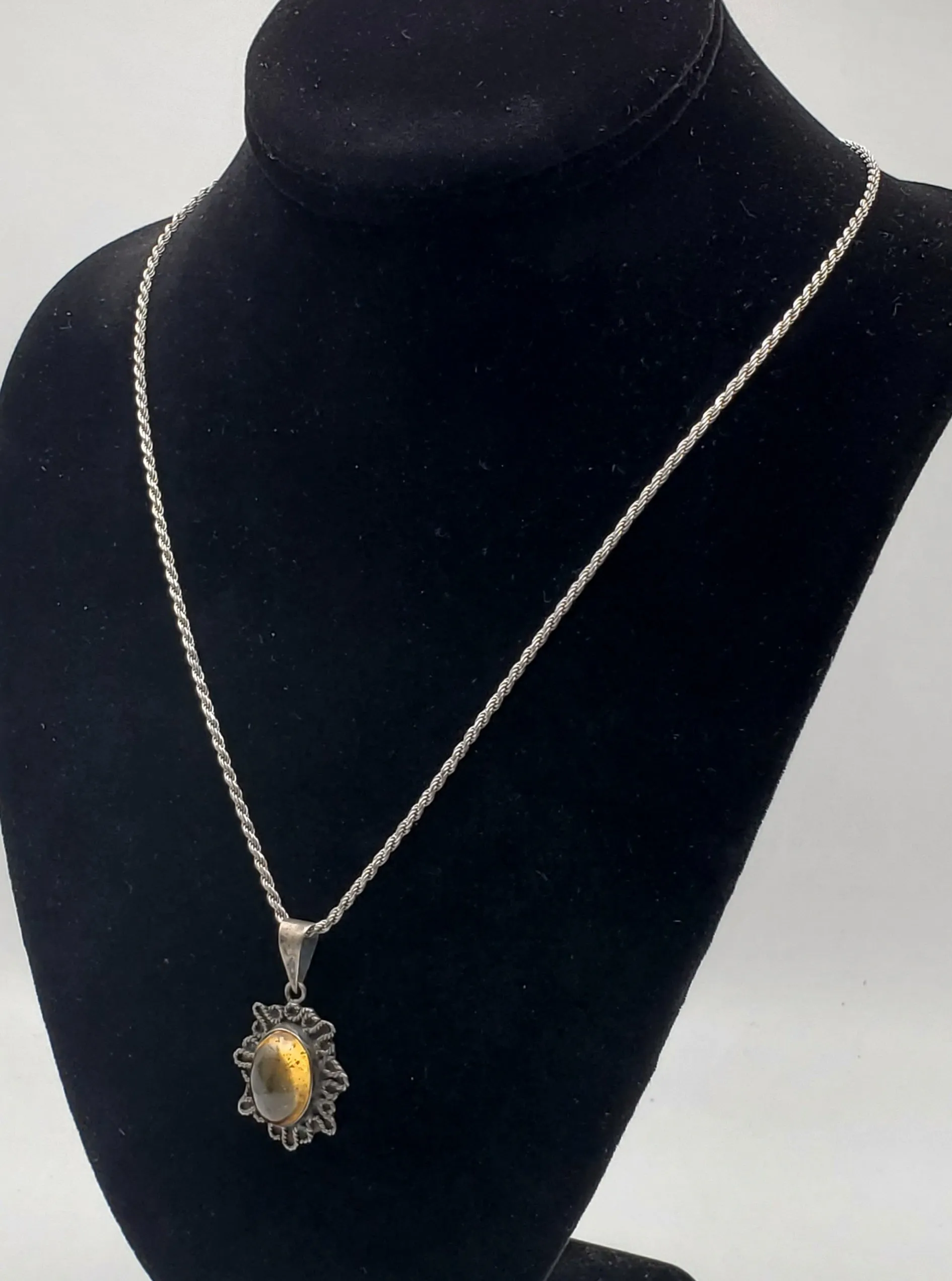 Vintage Amber Sterling Silver Pendant on Sterling Silver Twisted Rope Chain Link Necklace - 20"