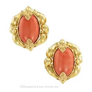 Vintage Coral Yellow Gold Clip On Earrings